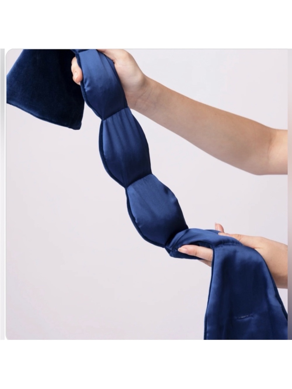 Nodpod Silk Weighted Eye Blanket - Picture 8 of 8